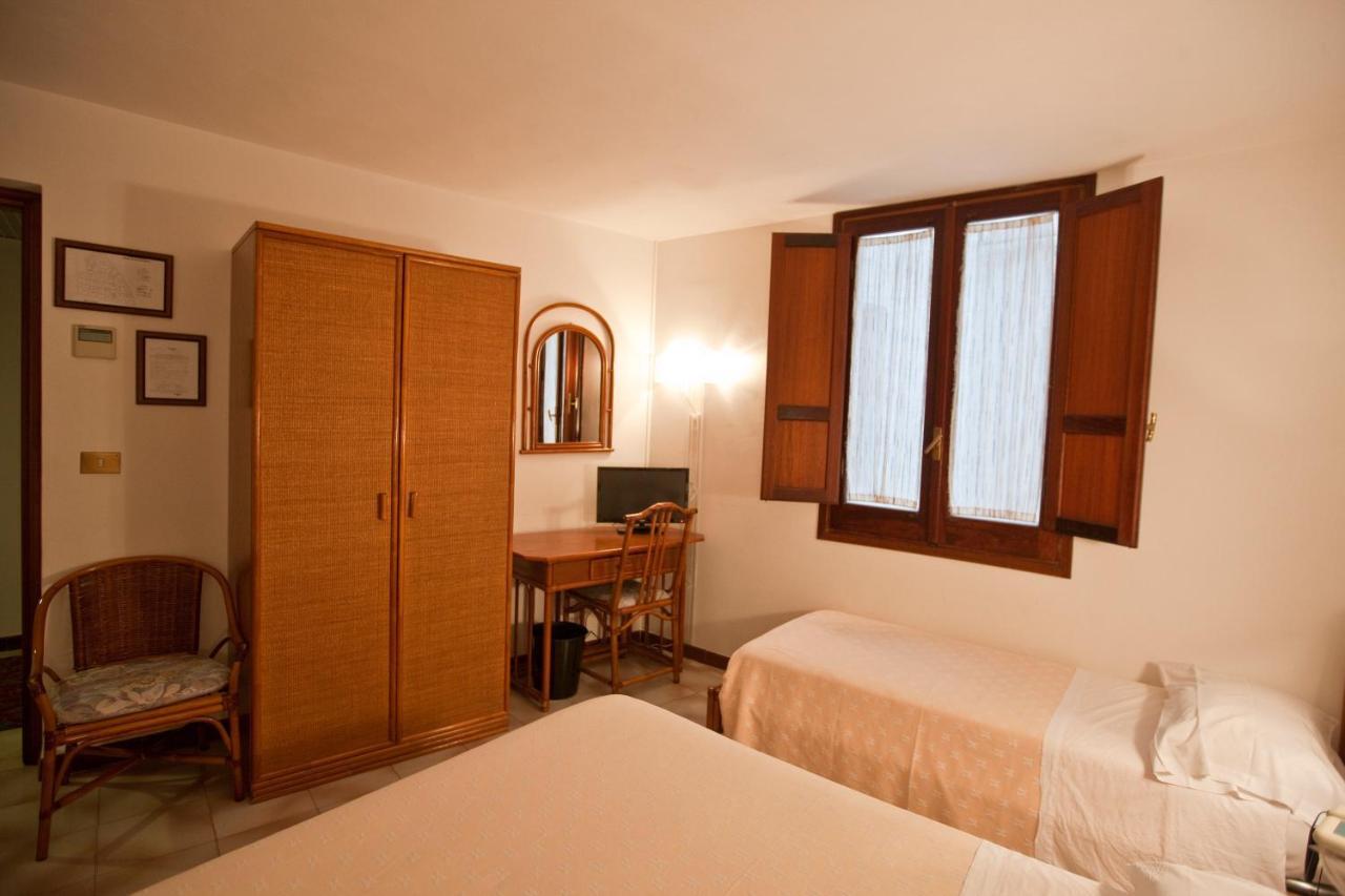 Hotel Moderno เอริเช ห้อง รูปภาพ