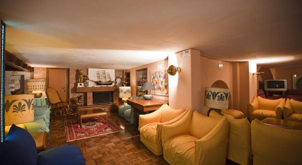 Hotel Moderno เอริเช ภายนอก รูปภาพ